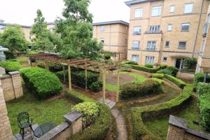 Communal Gardens- click for photo gallery